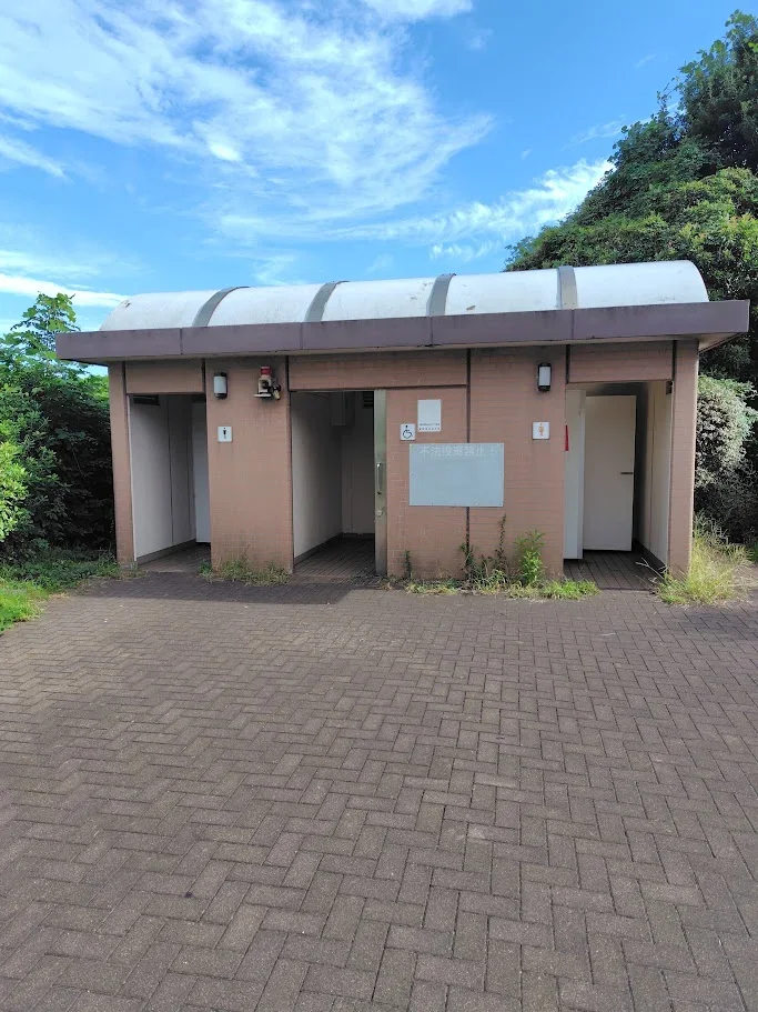 東扇島西公園トイレ2