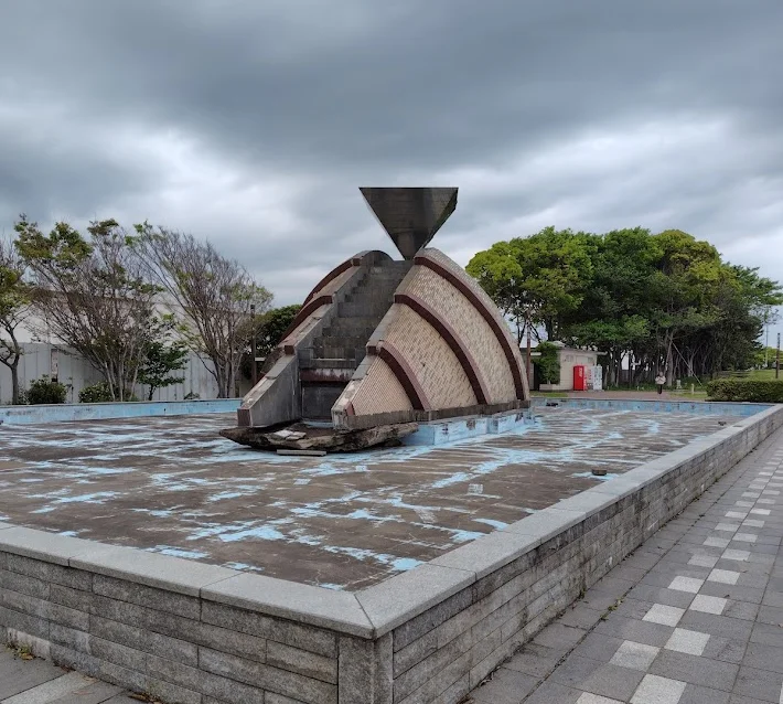 海辺つり公園海景の広場とトイレ