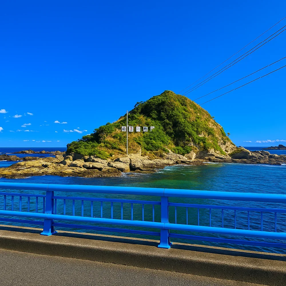 陸から見た仁右衛門島