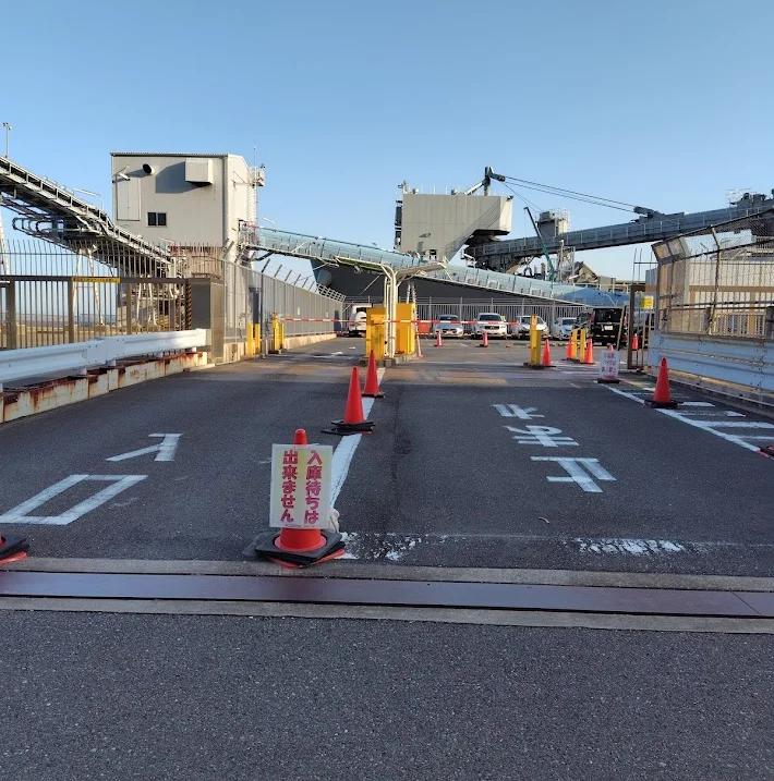 磯子海釣り施設の駐車場