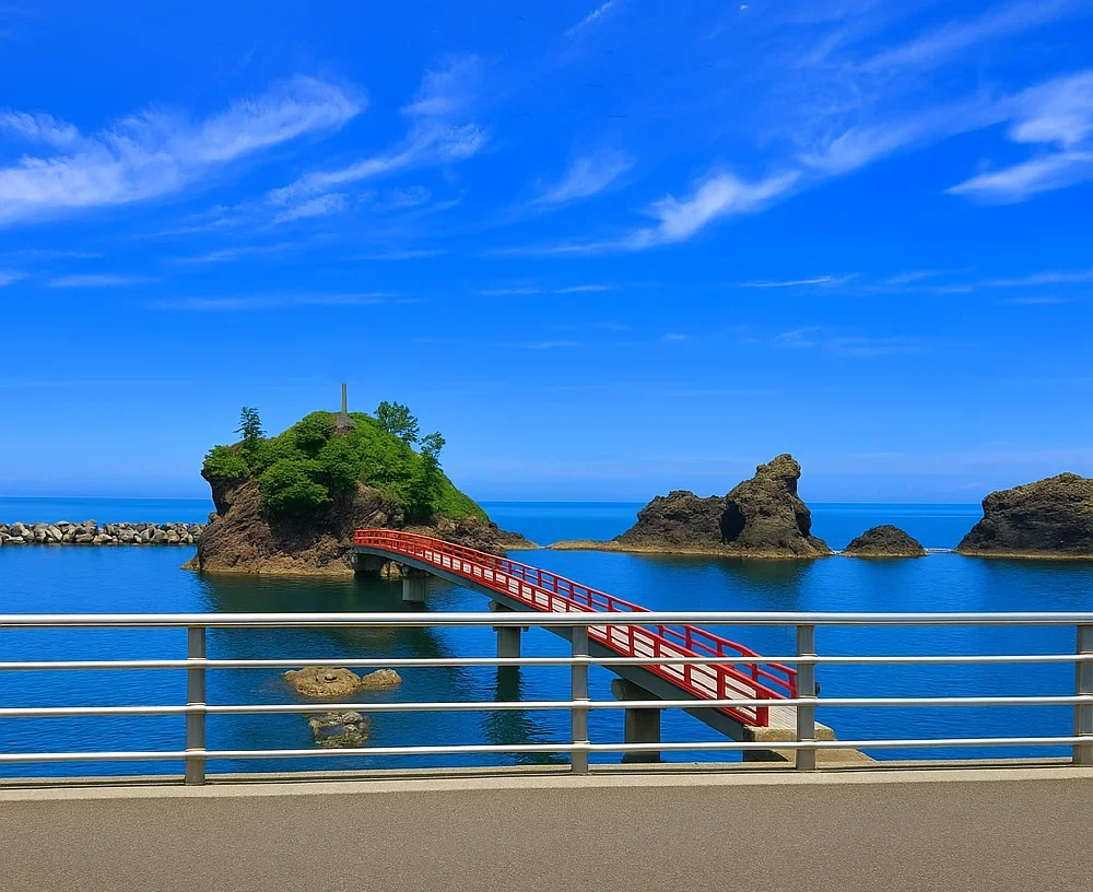 能生弁天岩