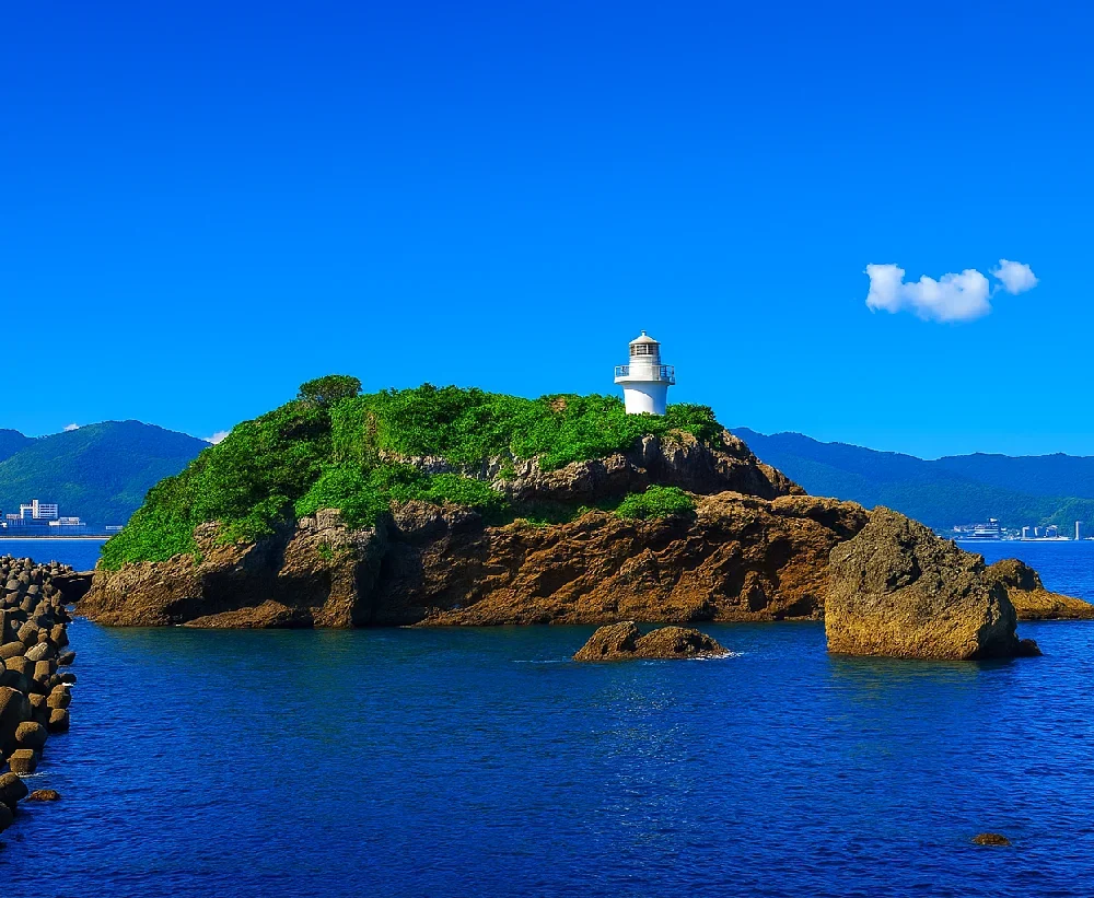 鴨川灯台島