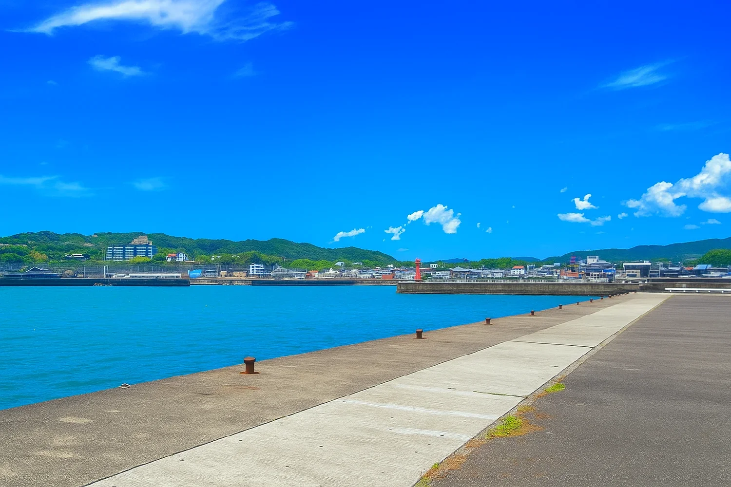 印南港の岸壁