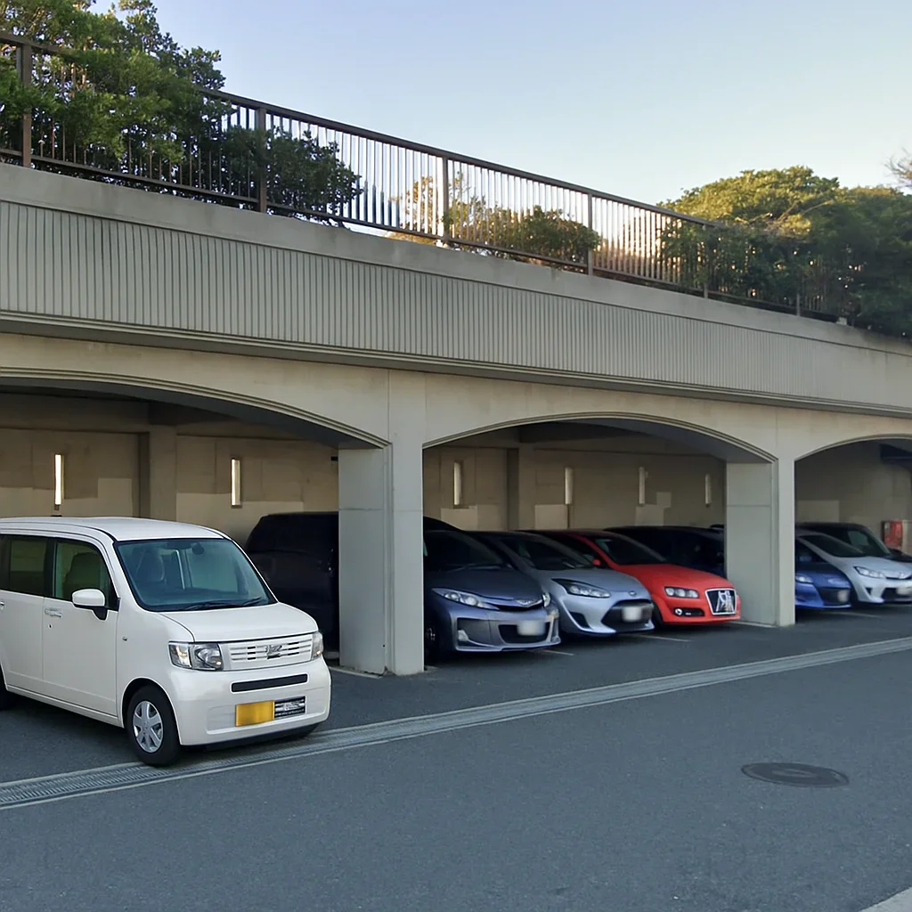 貝塚人工島駐車場