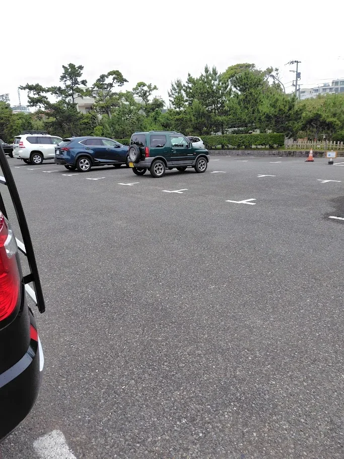 葉山公園の駐車場
