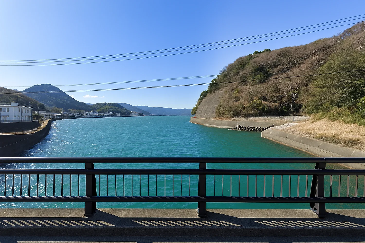 狩野川放水路河口の様子