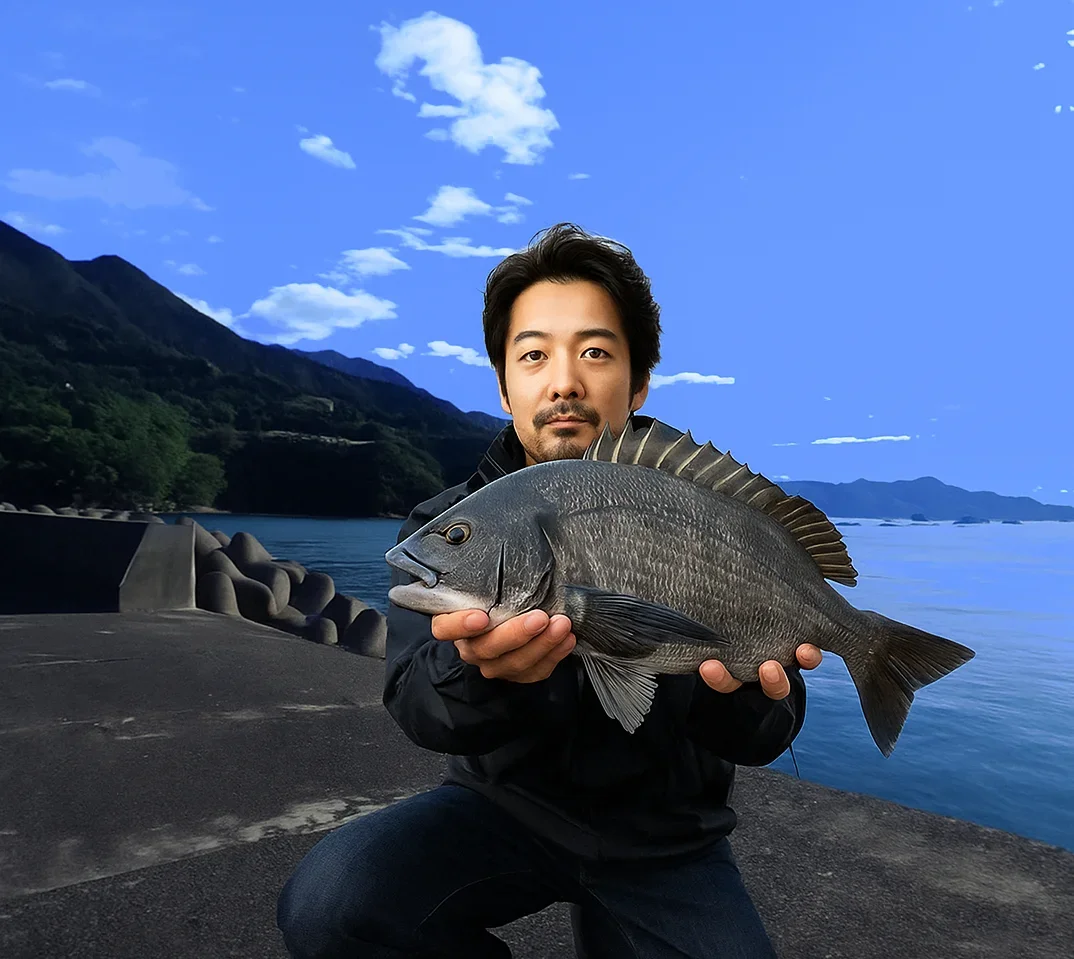尾鷲港でチヌを釣る佐々木