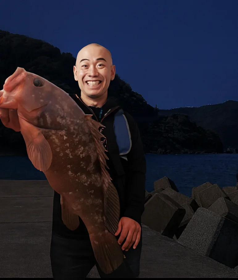世久見漁港でアコウの釣果を得たがんだま君
