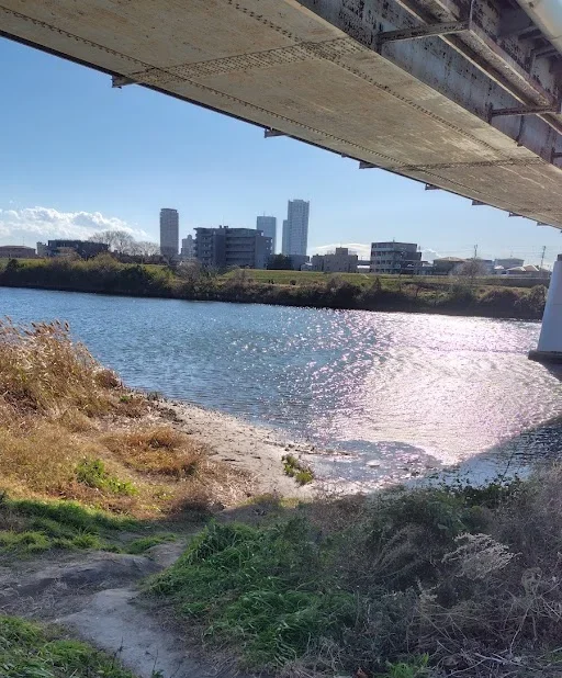 ガス橋下