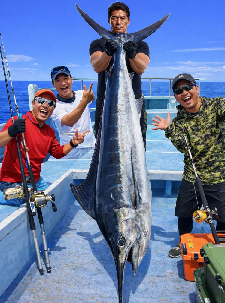 久米島沖でカジキの釣果を得た北方.webp