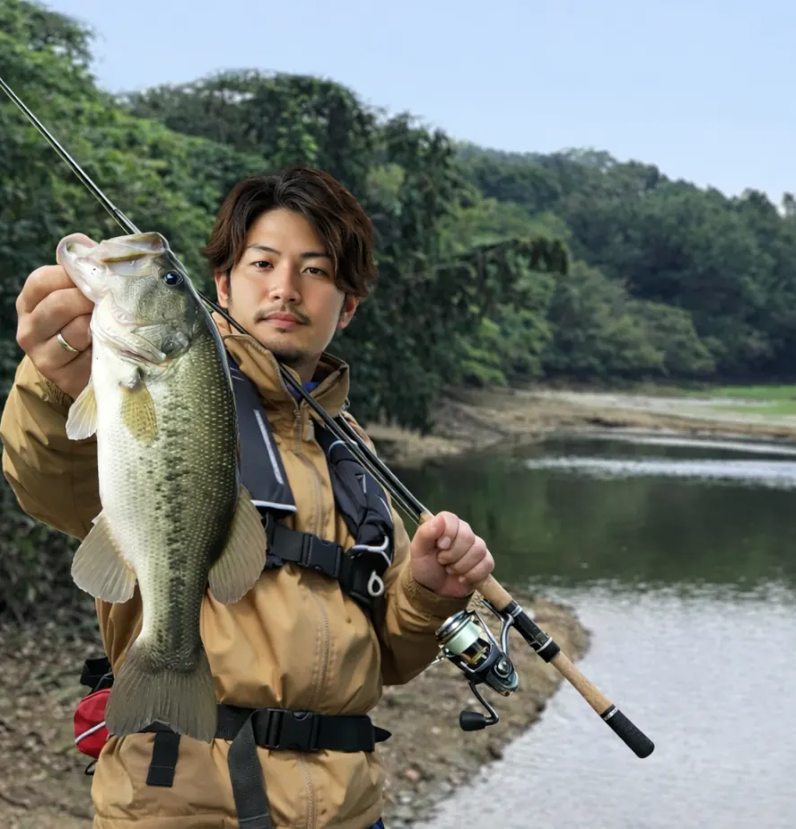 別曽池公園でブラックバスの釣果を得た澤田.webp