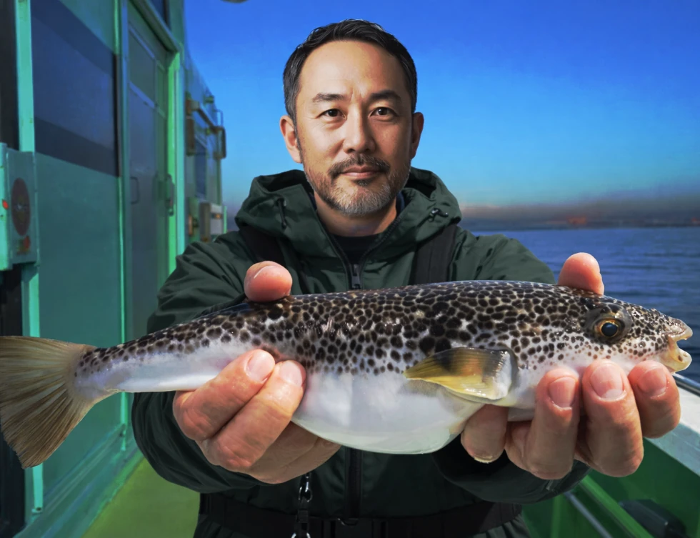 大原沖でショウサイフグの釣果を得た渡辺.webp
