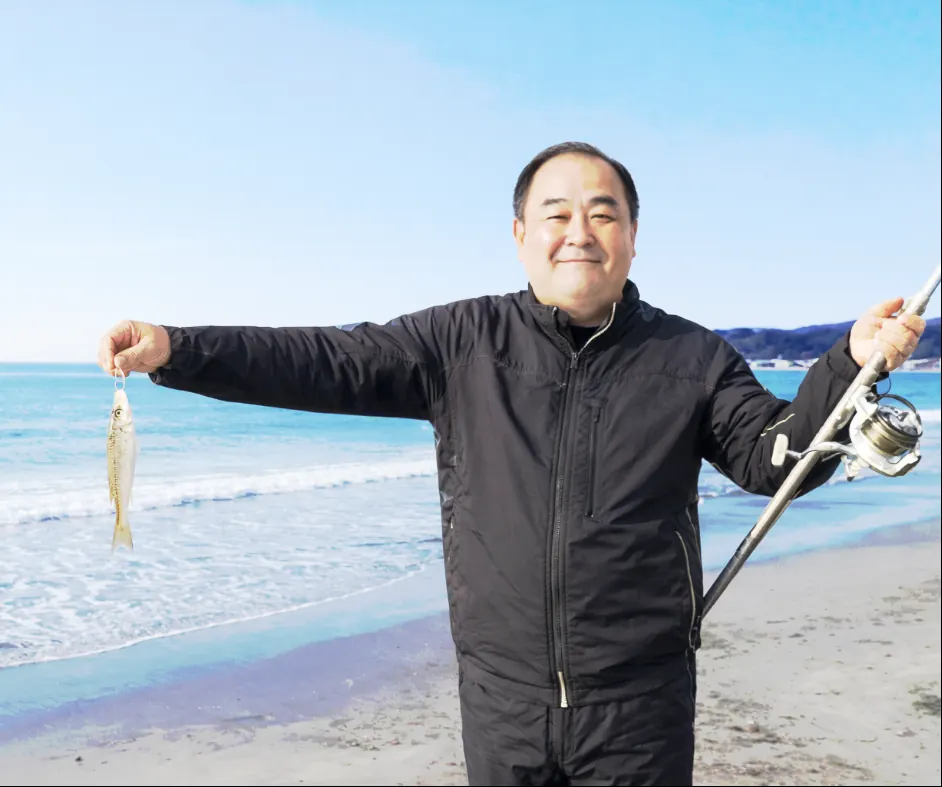 材木座海岸でシロギスの釣果を得た持田.webp