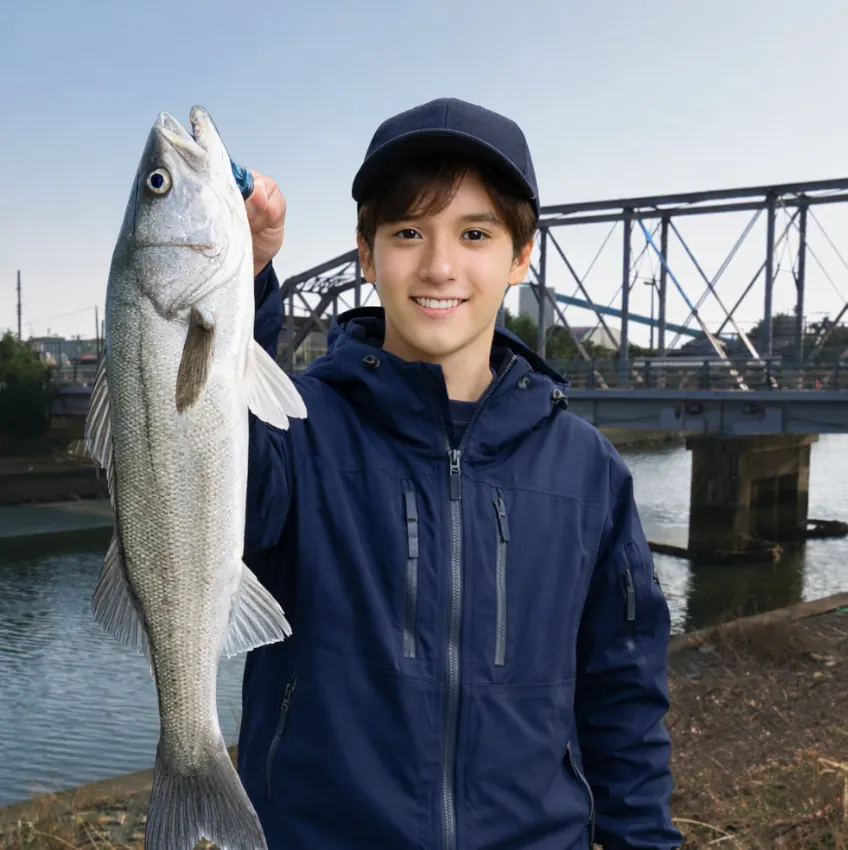 村田川でシーバスの釣果を得た久良木.webp