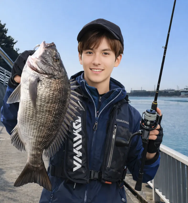 浜寺運河でチヌの釣果を得た久良木.webp