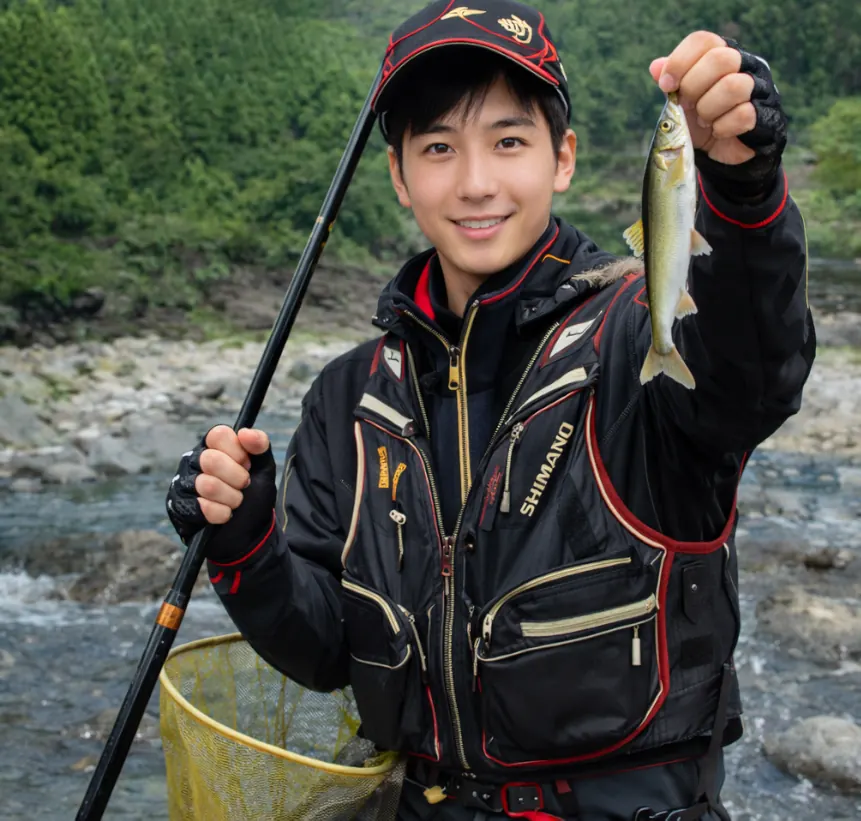 玖珠川でアユの釣果を得た新崎.webp
