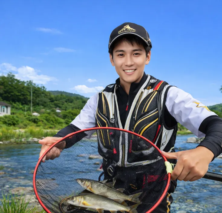 矢部川でアユの釣果を得た新崎.webp