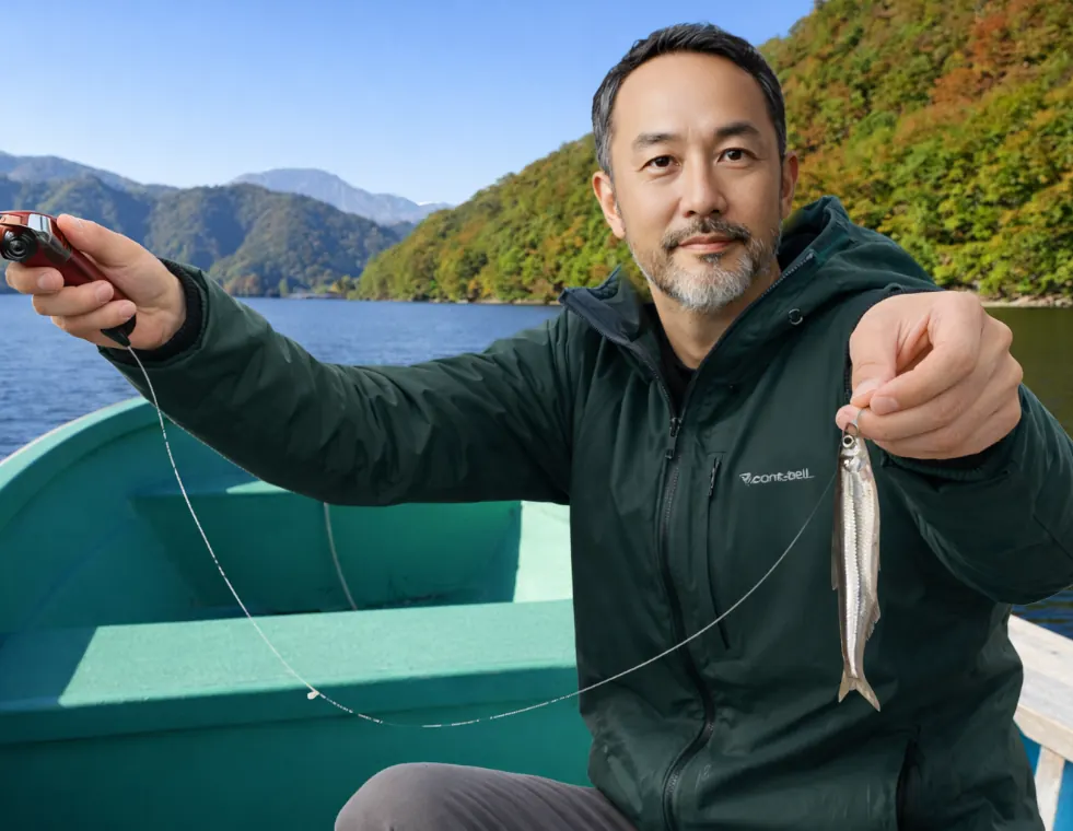 秋元湖でワカサギの釣果を得た渡辺.webp