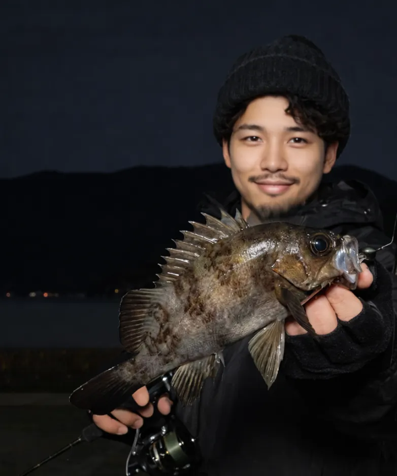 竹ノ浜漁港でメバルの釣果を得た安城.webp