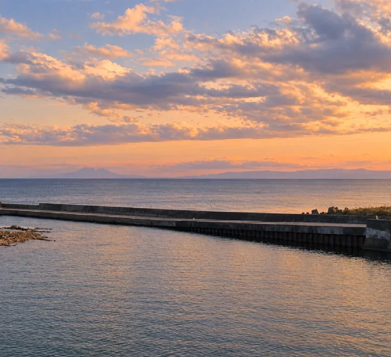 右岸導流堤