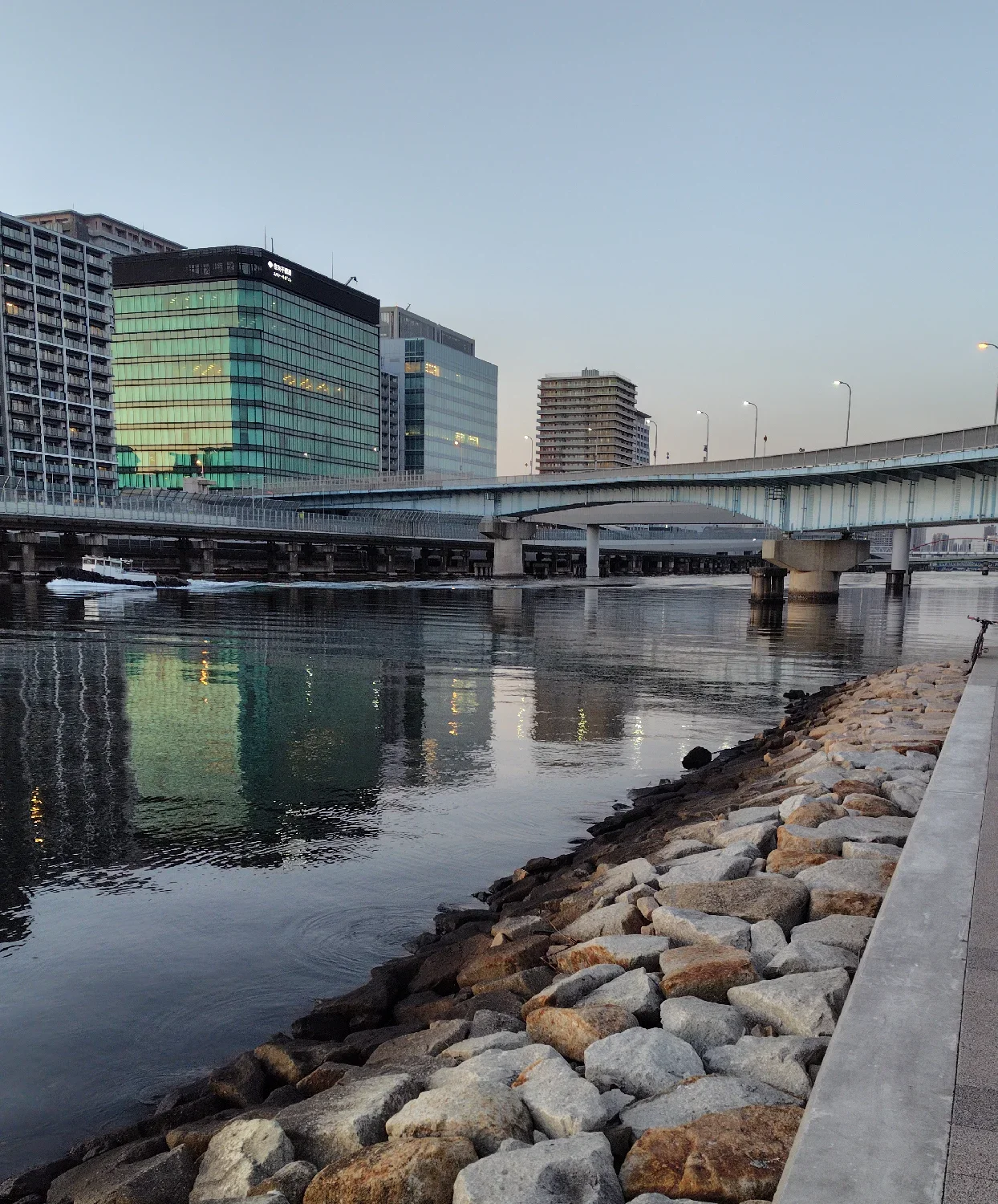 京浜運河緑道公園の様子