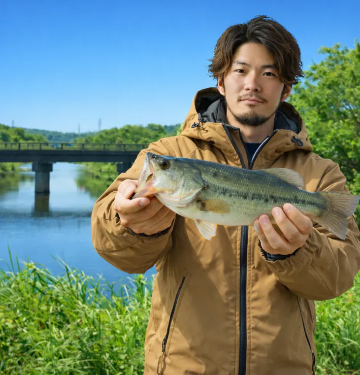 亀成川でブラックバスの釣果を得た澤田.webp