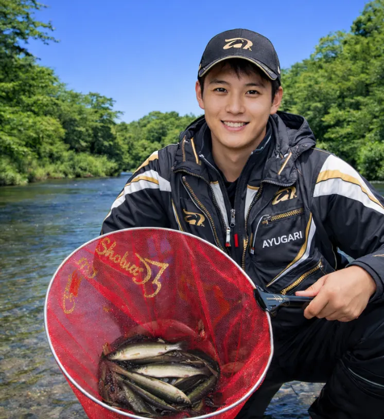桧木内川でアユの釣果を得た新崎.webp