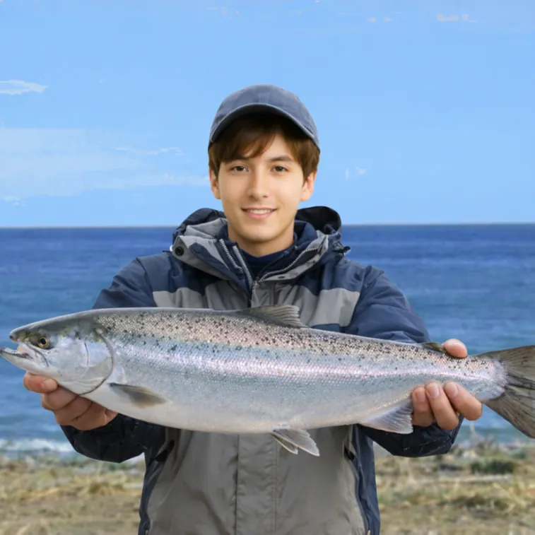 覚生川河口でサクラマスの釣果を得た久良木.webp