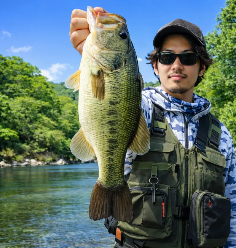 長柄ダムでブラックバスの釣果を得た澤田.webp