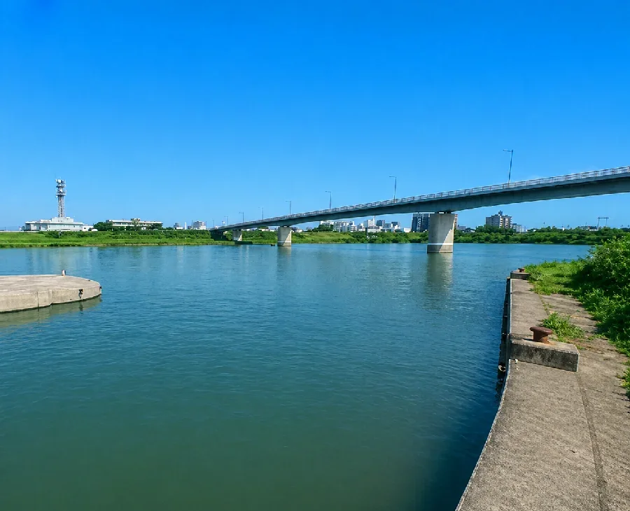 久留米大橋周辺の筑後川
