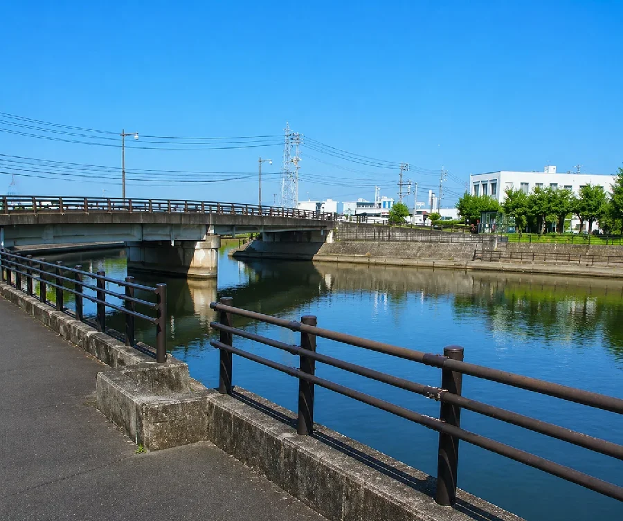 藤戸大橋付近の倉敷川