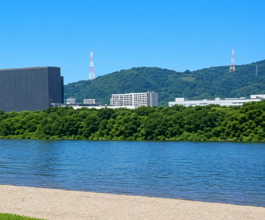 三川合流地点の淀川