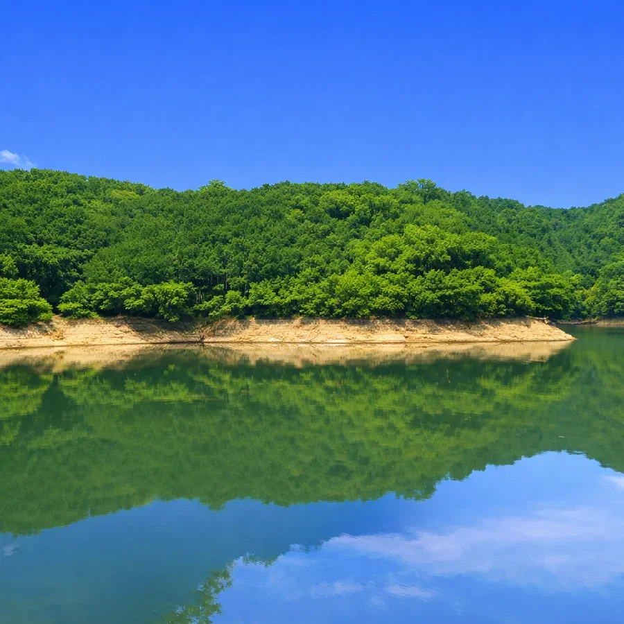津風呂湖鬼輪筋の様子