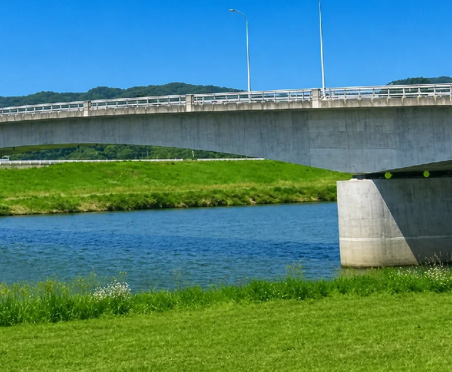 北九鞍手夢大橋付近の遠賀川
