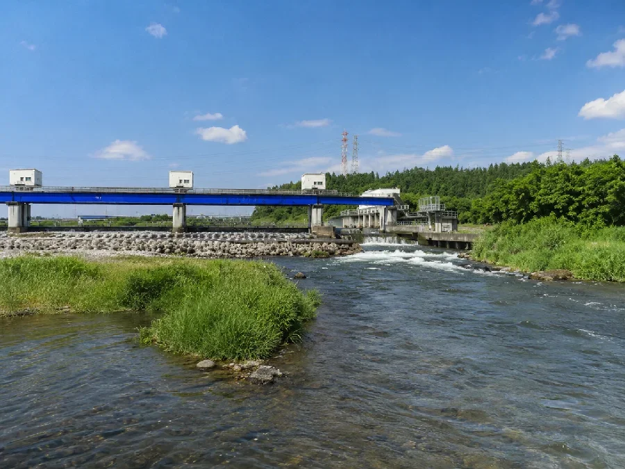 鬼怒川岡本頭首工付近