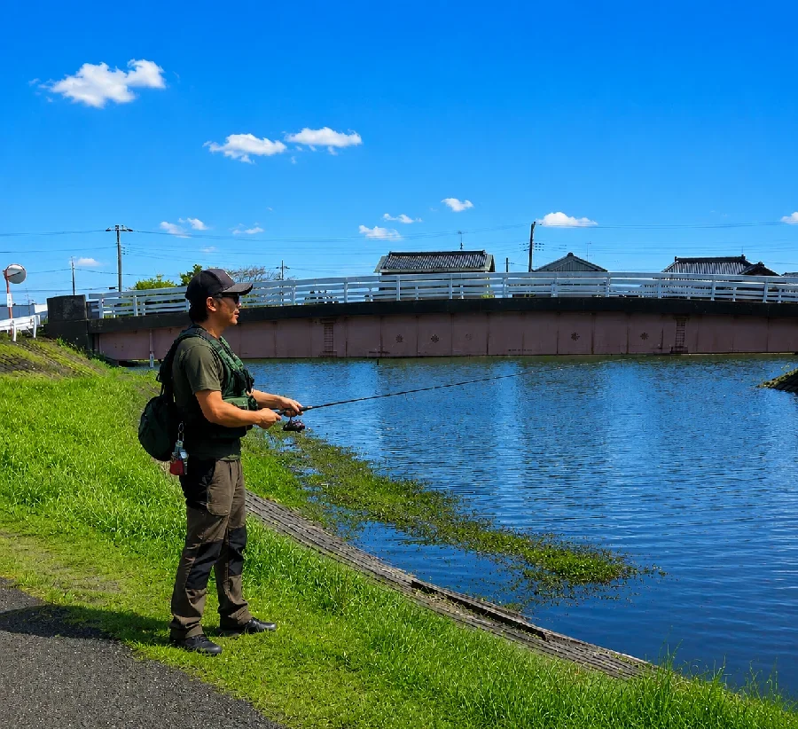 破竹川新利根川合流地点
