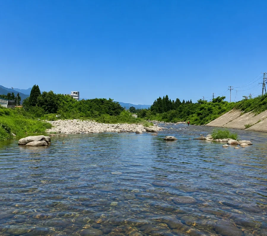 石打地区の魚野川