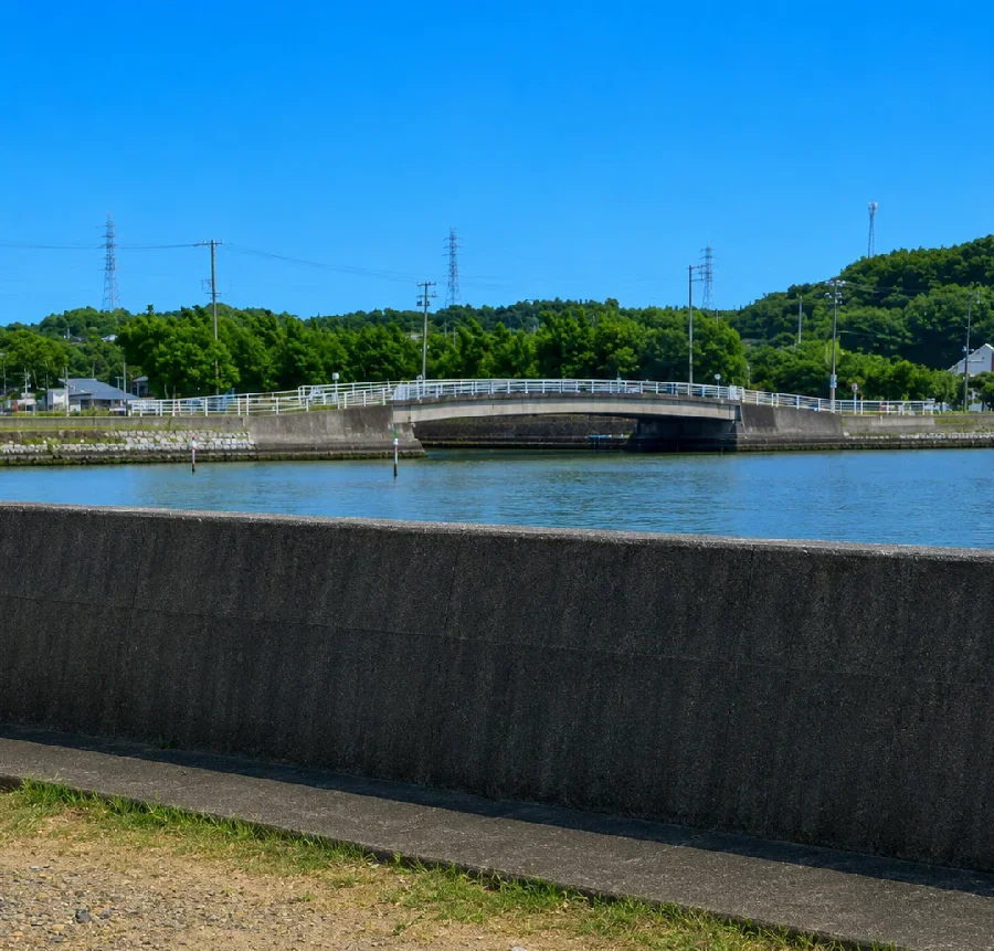 伊左地川河口周辺