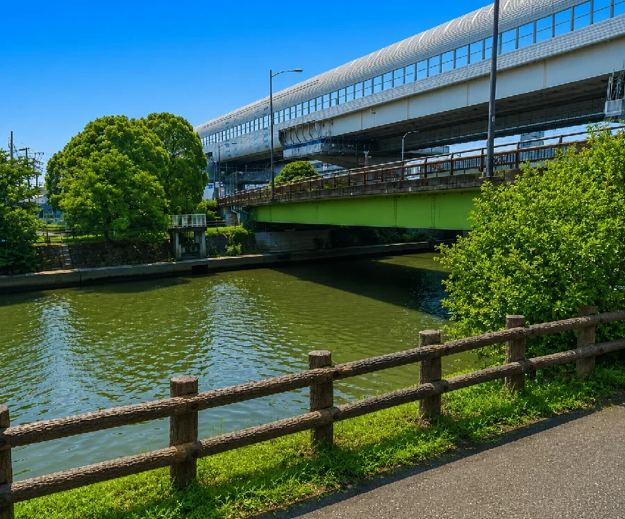 綾瀬川草加水門付近