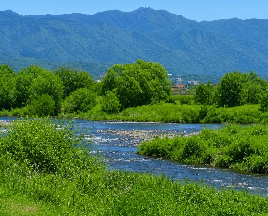 笛吹川日川・重川合流点付近