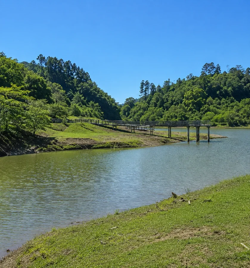 佐久間ダム都市と農村交流広場前
