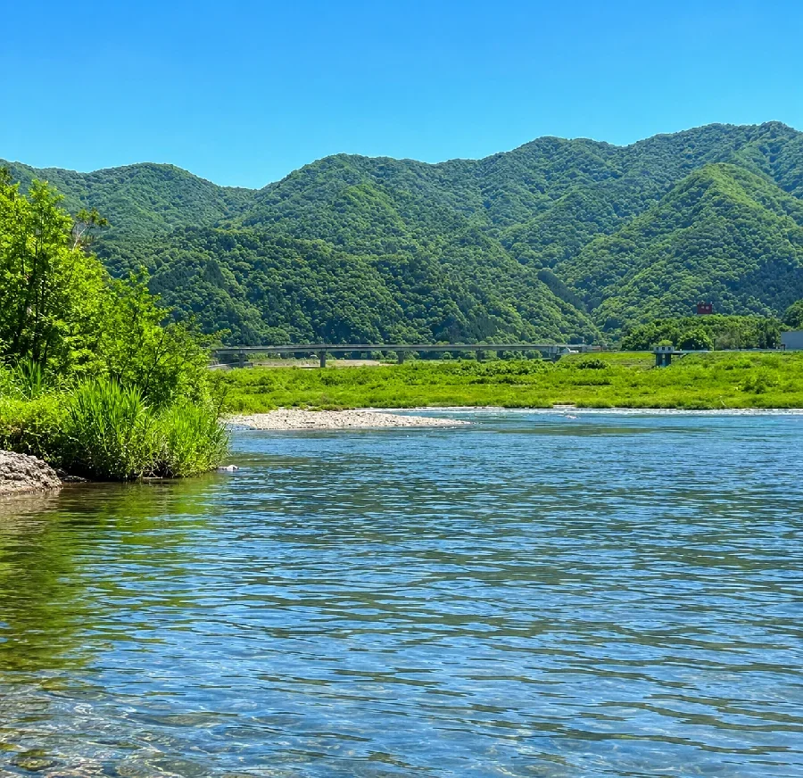 木曾川中濃大橋周辺
