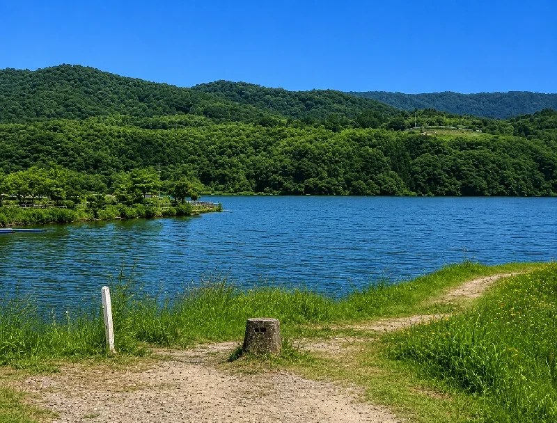 橋津川流出口