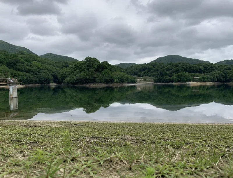 笠城ダム堰体周辺