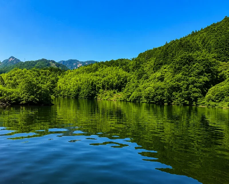弥栄湖一丁田橋周辺