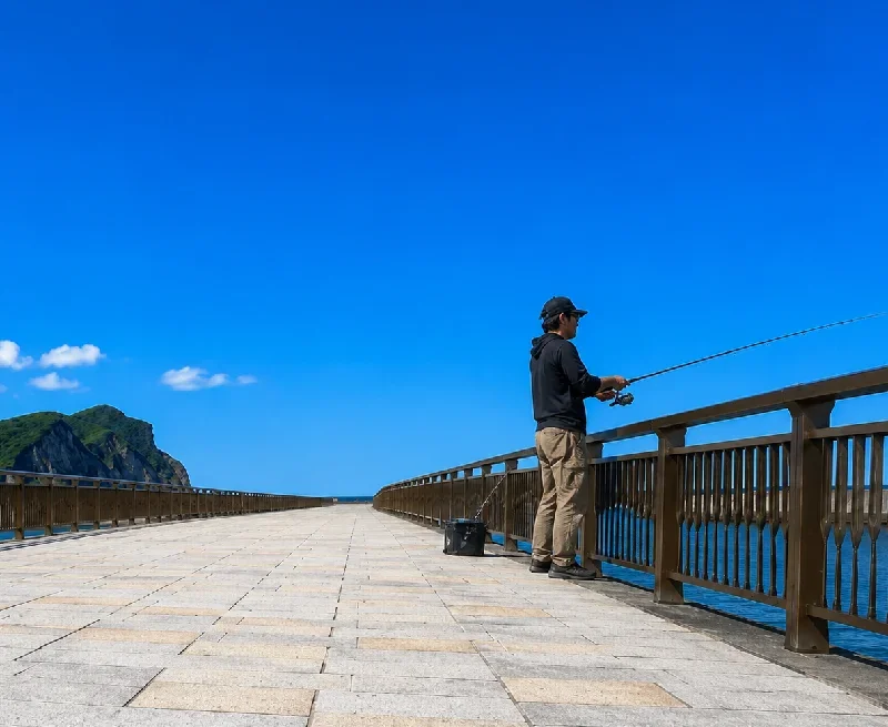 余市河口漁港の堤防