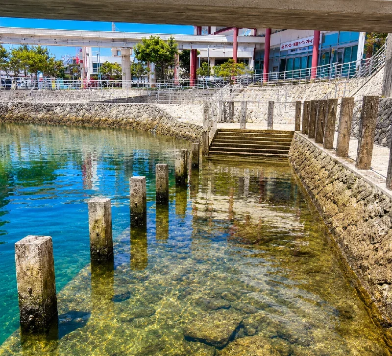 安里川親水庭園周辺