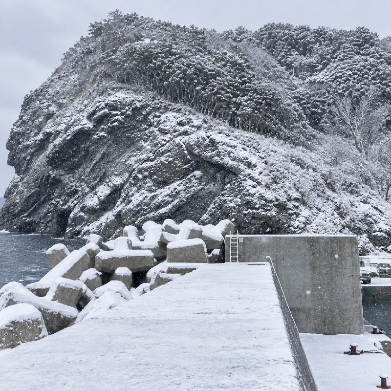 西防波堤